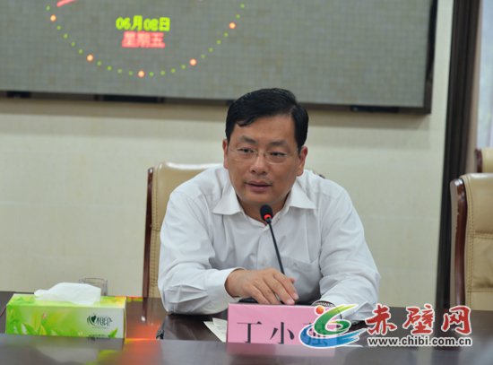 赤壁经济总量是多少_念奴娇赤壁怀古(2)