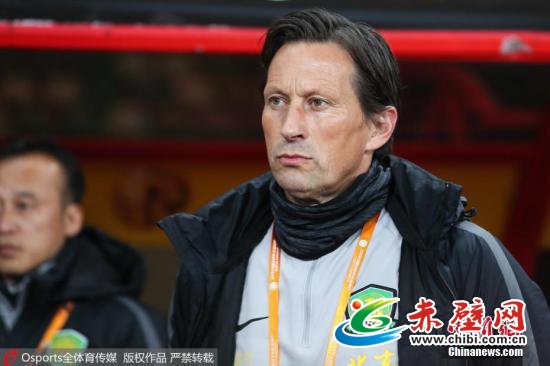 资料图:国安主帅施密特今已率队取得五连胜开局。 图片来源:Osports全体育图片社 资料图:国安主帅施密特今已率队取得五连胜开局。 图片来源:Osports全体育图片社